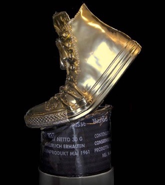 Manzoni Gold Converse Black Jar - 80 x 55 x 35 cm - Sculpture