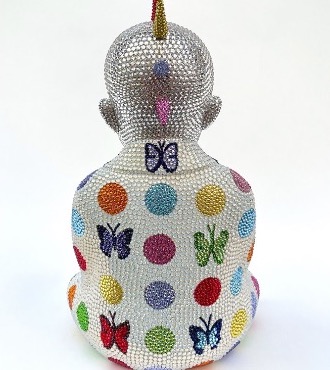 Punk Buddha - Once upon a time feat Hirst - 33 x 22 x 15 cm - Sculpture en fibre de verre, peinture acrylique et cristaux Swarovski