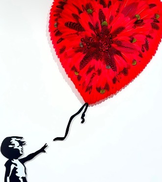 Girl with feathers balloon - Tribute to Banksy - 120 x 80 cm - Plumes et dessin
