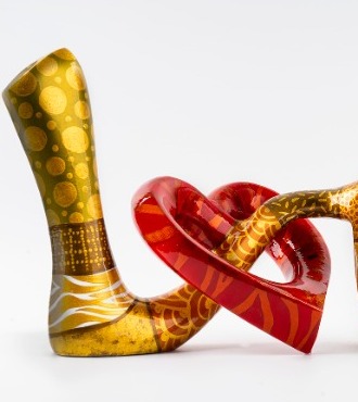 Golden Love - 52 cm - free standing sculpture