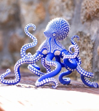 Poulpe Bleu Klein - (L) 32 x (H) 26 x 28 (W) cm - Scupture en résine, silicone et cristaux Swarovski