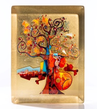 La première phase dans le jardin - 12 x 16" in - resin inclusion