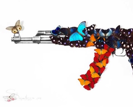 AK47 - Acrylique sur papier et papillons naturalisés - 85 x 129 x 10 cm