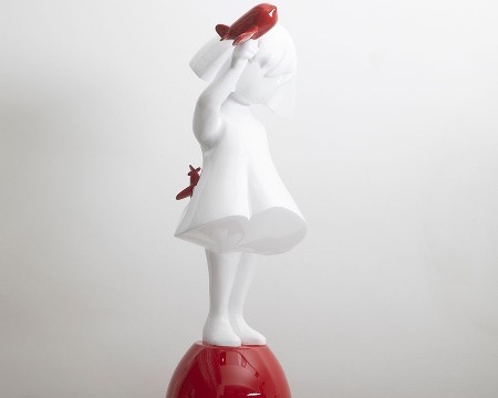 Girl Plane - Sculpture en résine - 80 cm