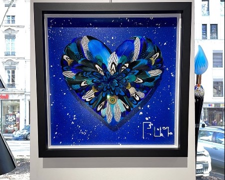 Pocket Love - 18" x 18" - Plumes and drawing