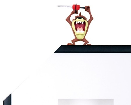 Cutting corners - 63 x 51  cm - Shadow box