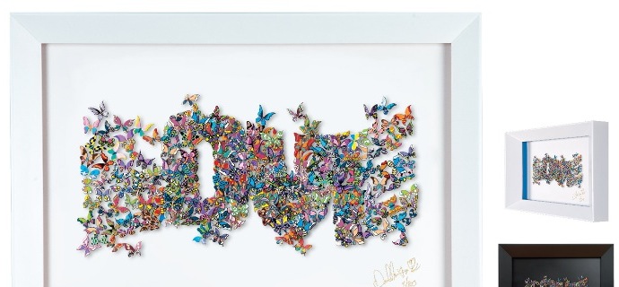 Love flutters by - 50 x 35  cm - Oeuvre sur papier en 3D