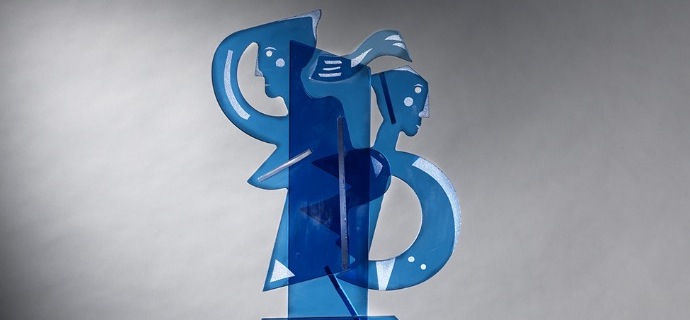 La transparence de l’âme bleue - 33" x 12,5" x 9" - Glass sculpture