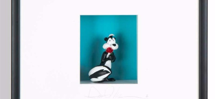 Love stinks - 58 x 58 cm - Shadow box