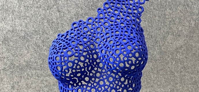 Délicate (Blue) - Sculpture en acier - 64 cm