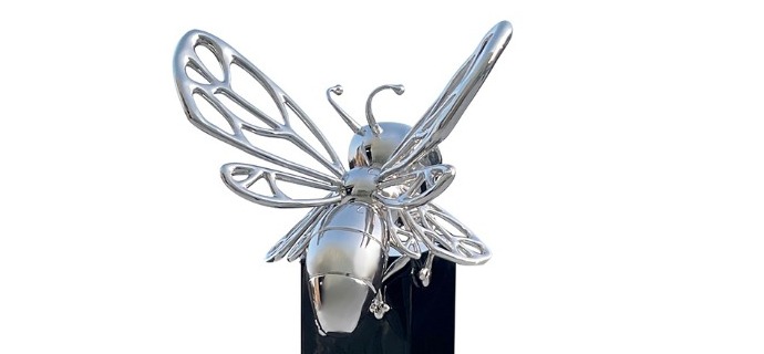 Bee on the column - polished stainless steel - 77,5" inch