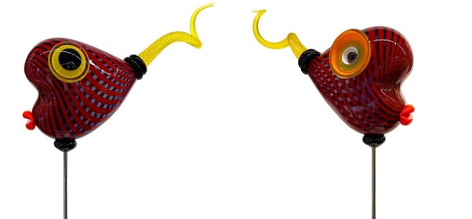 Poisson coeur rouge queue tourbillon - Glass sculpture -22" height  x  21" width x 7" diameter